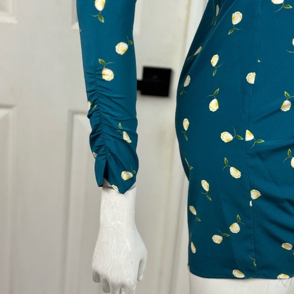 INTERMIX Blue Bodycon Long Sleeve Dress. D37 - Picture 9 of 17